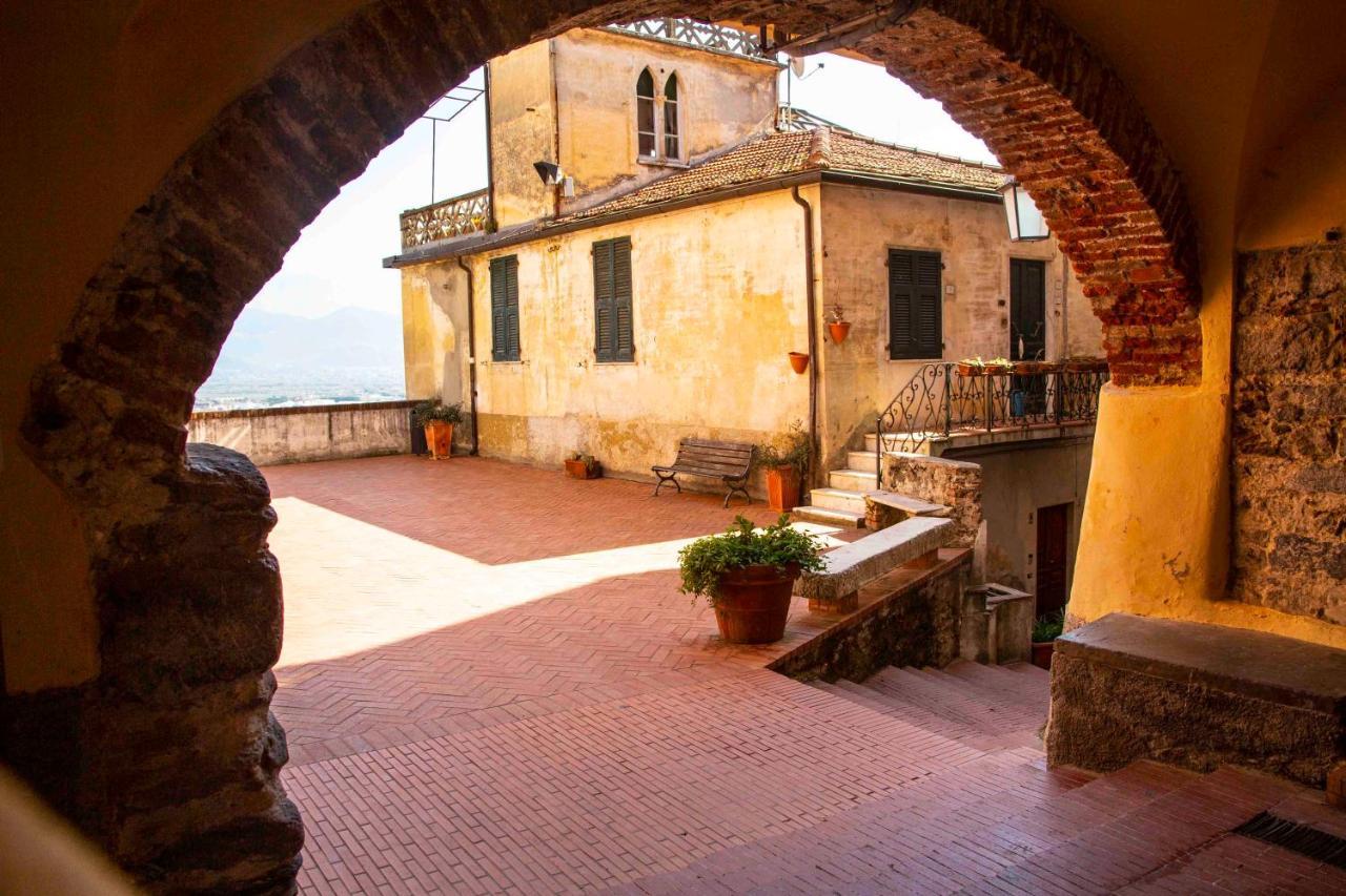 Casa Vacanze Le Tre Casette Ameglia Buitenkant foto