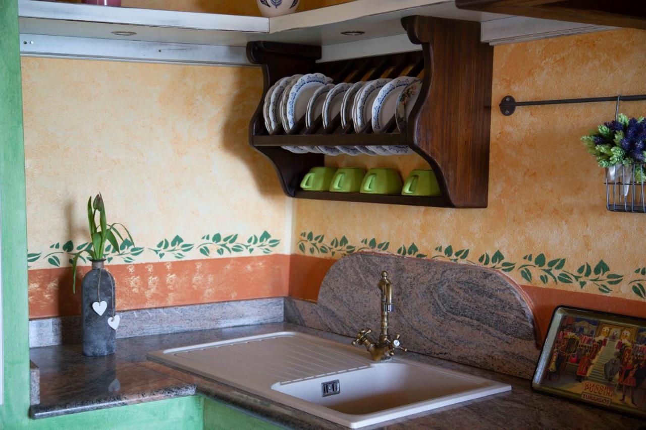 Casa Vacanze Le Tre Casette Ameglia Buitenkant foto